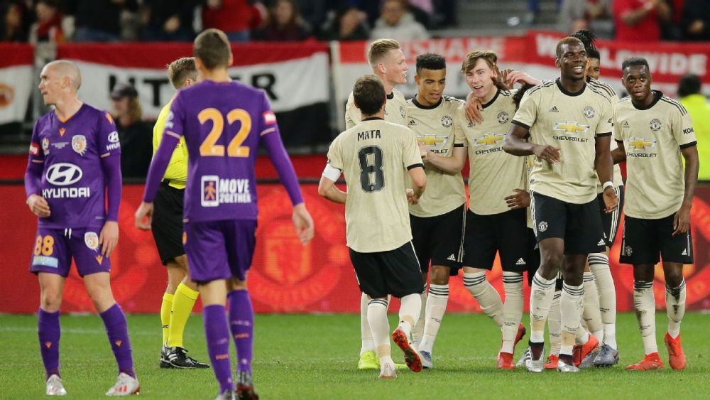  曼联新援首秀破门终结球荒  