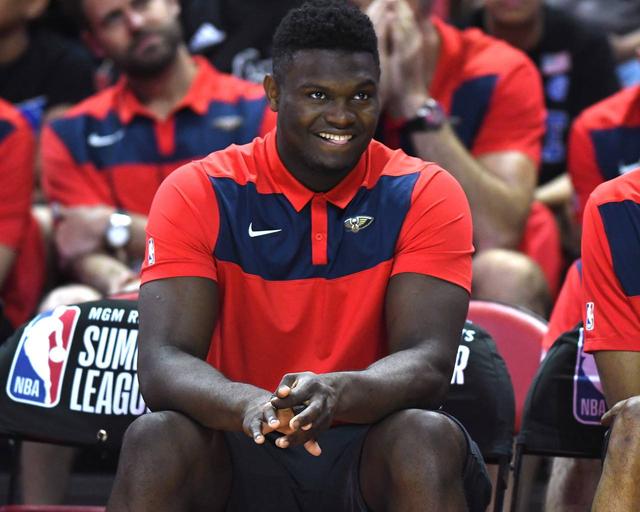  鹈鹕状元锡安遭遇左膝扭伤  