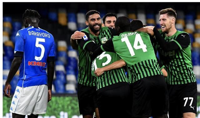  那不勒斯火力全开五球横扫联赛副班长  